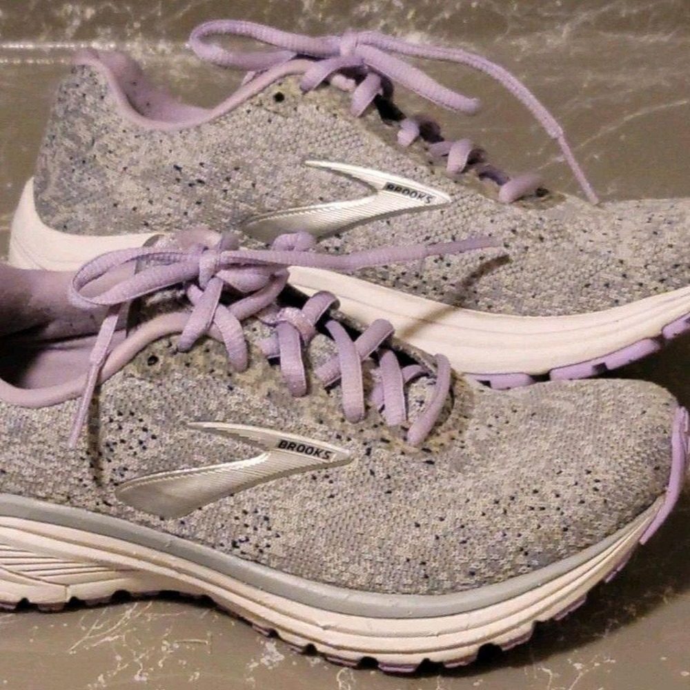 BROOKS Anthem 2 Athletic Women's Running Shoes Gray & Lavender Size 6